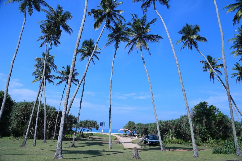 Hotel Sun And Sea Bentota Exterior photo